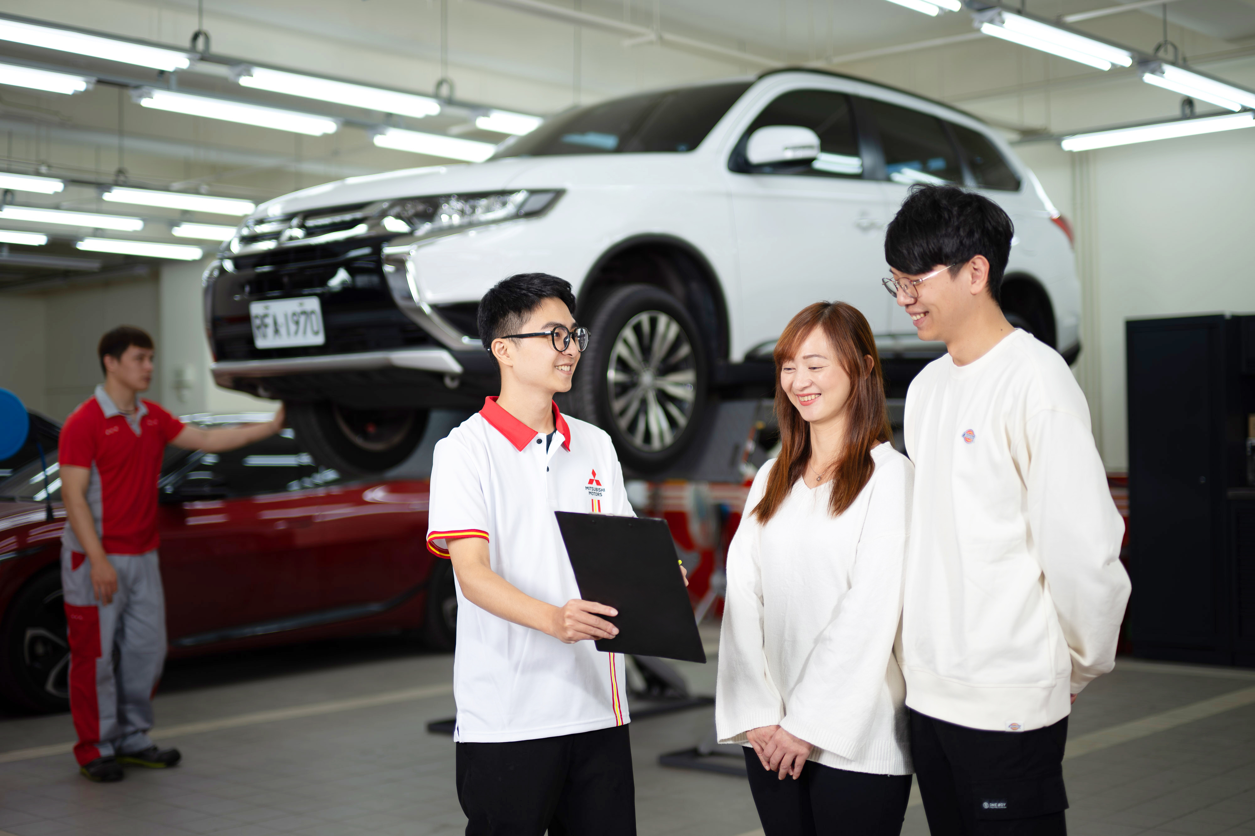 中華三菱規劃包含「車電、底盤、引擎室、輪胎及煞車系統」等5大系統，共計33項免費檢查